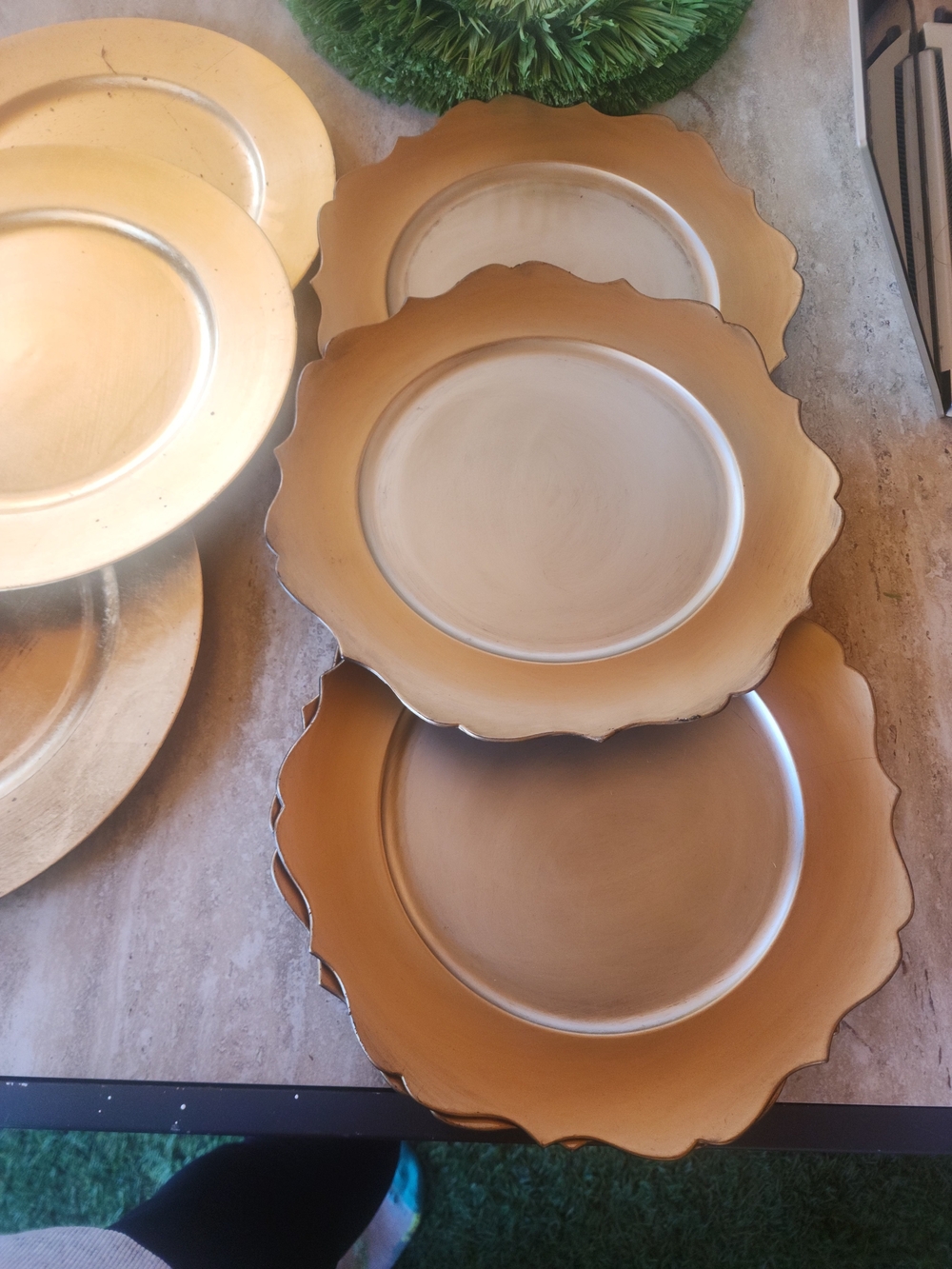 Gold Scalloped Decorative Charger Plates - Set of 4